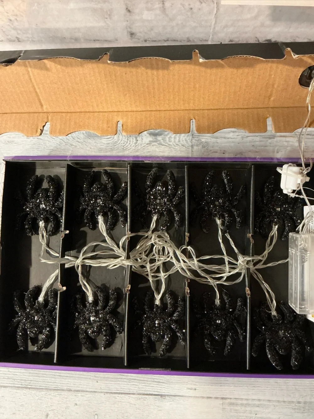 GHOULISH 120in Spider String Lights